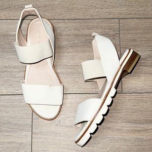 STUART WEITZMAN white leather Topical pull on sandals 6.5